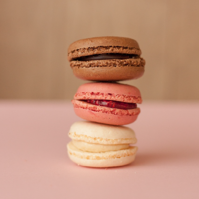 trois macarons