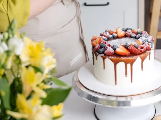Gâteau sur un présentoir